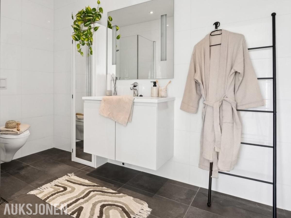 KOMPLETT INTERIØRPAKKE FOR BOLIGSTYLING – SELGES SAMLET